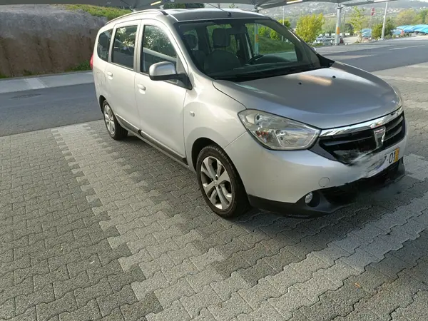 Dacia Lodgy 2016 2.3 DCI L2H2