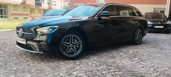 Mercedes-Benz E 300 2022 de 9G-TRONIC AMG Line
