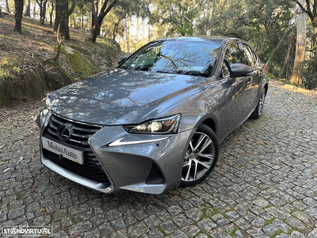 Lexus IS 300H
