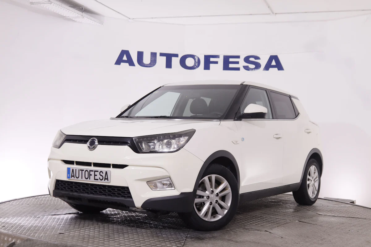 Ssangyong Tivoli 1.6 D16T PREMIUM 4X2 115CV 5P # BLUETOOTH