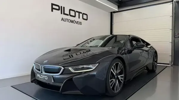 BMW i8 2014 Standard