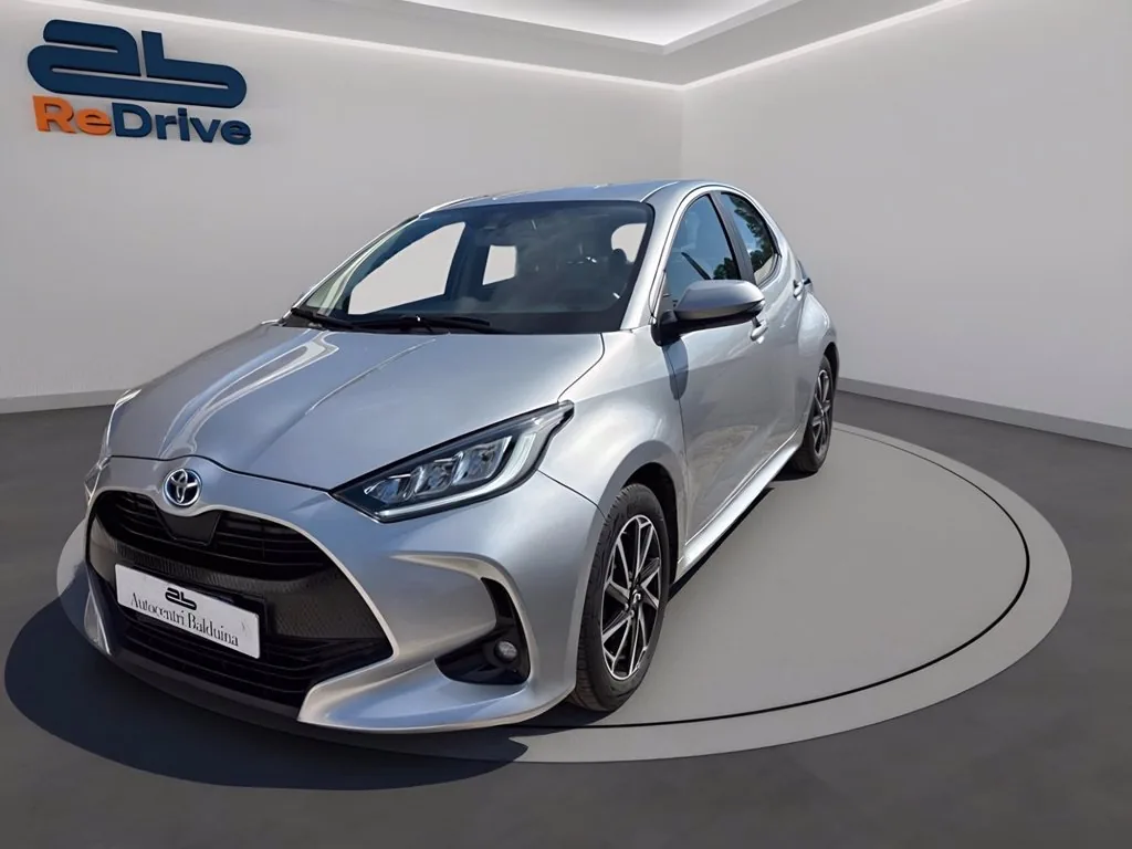 TOYOTA Yaris 1.5h trend