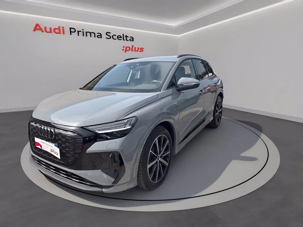 AUDI Q4 e-tron 45 s line edition