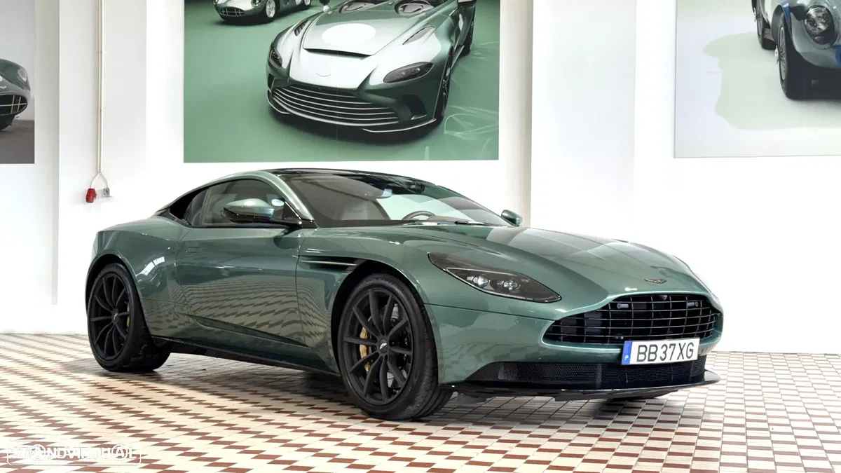 Aston Martin DB11 Coupé V8 Auto