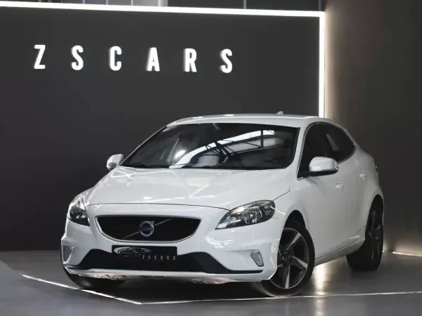 Volvo V40 2015 2.0 D2 R-Design