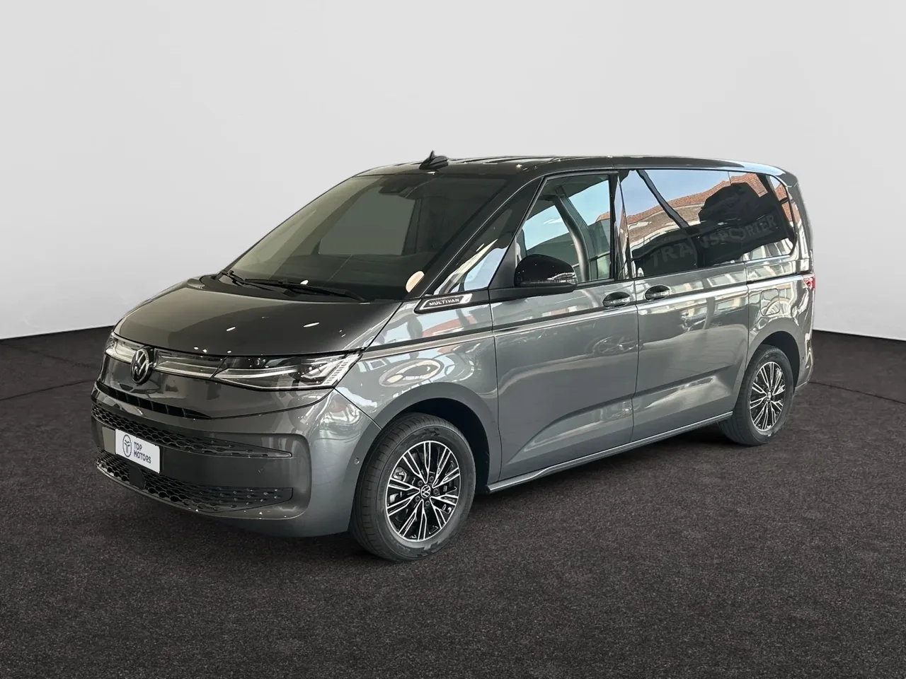 VOLKSWAGEN Multivan T7 Multivan Style Wheelbase: Korte versie short rear overhang Engine: , 2.0 TSI 150 kW Gearbox: 7-Spee