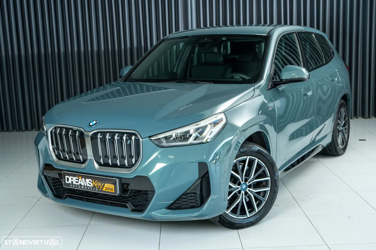 BMW iX1 xDrive30 Pack Desportivo M