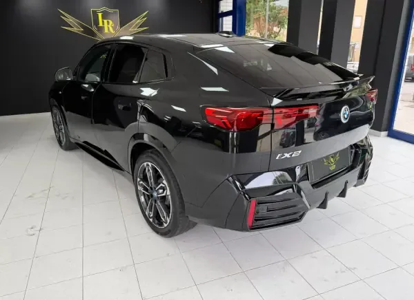 BMW iX2 2025 eDrive20 Pack Desportivo M