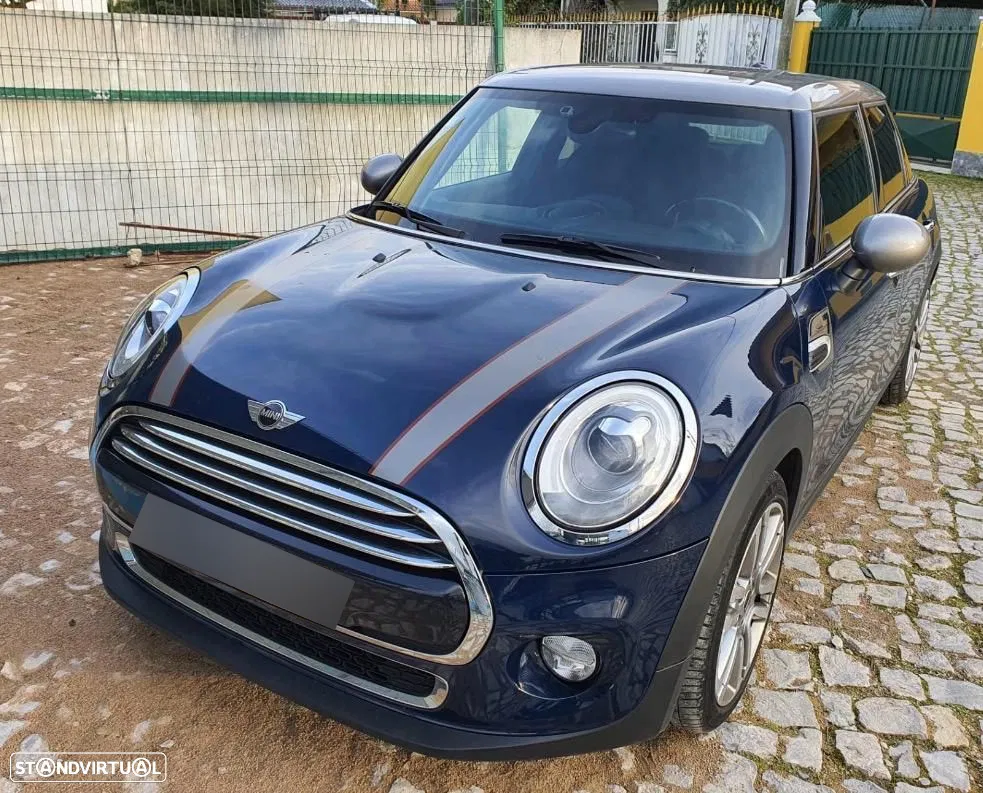 MINI 5 Portas Cooper D Aut. Seven