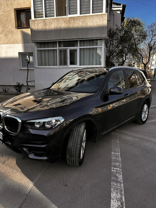 Vând BMW X3 XDrive (4x4) Plug-In-Hybrid benzina+electric