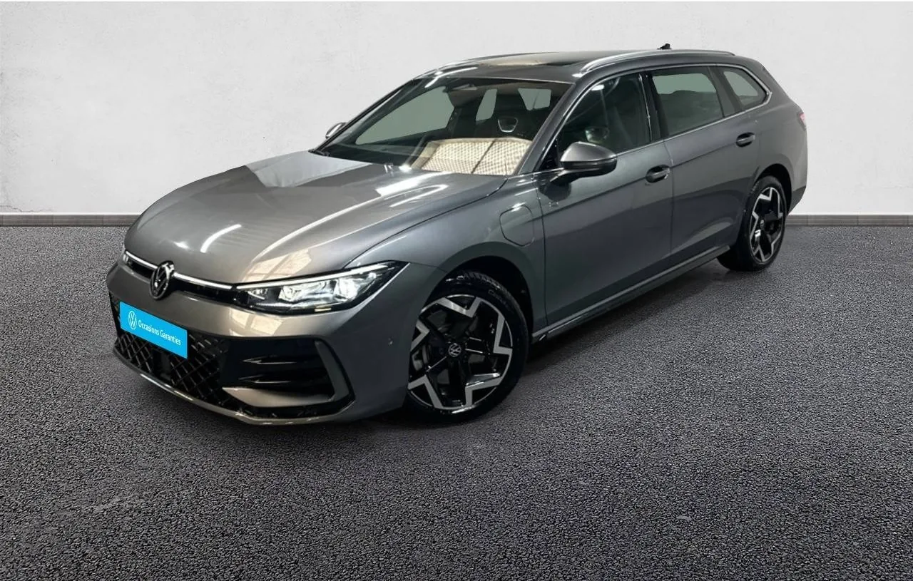 VOLKSWAGEN PASSAT 1.5 eHybrid 272 DSG6 R-Line