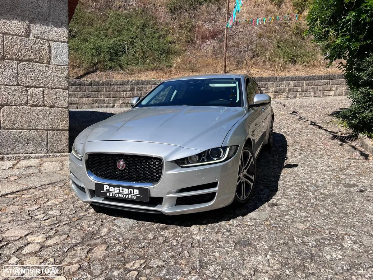 Jaguar XE 20d Aut. Portfolio