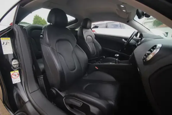 Audi TT Coupé 2009 2.0 TDI quattro S-line