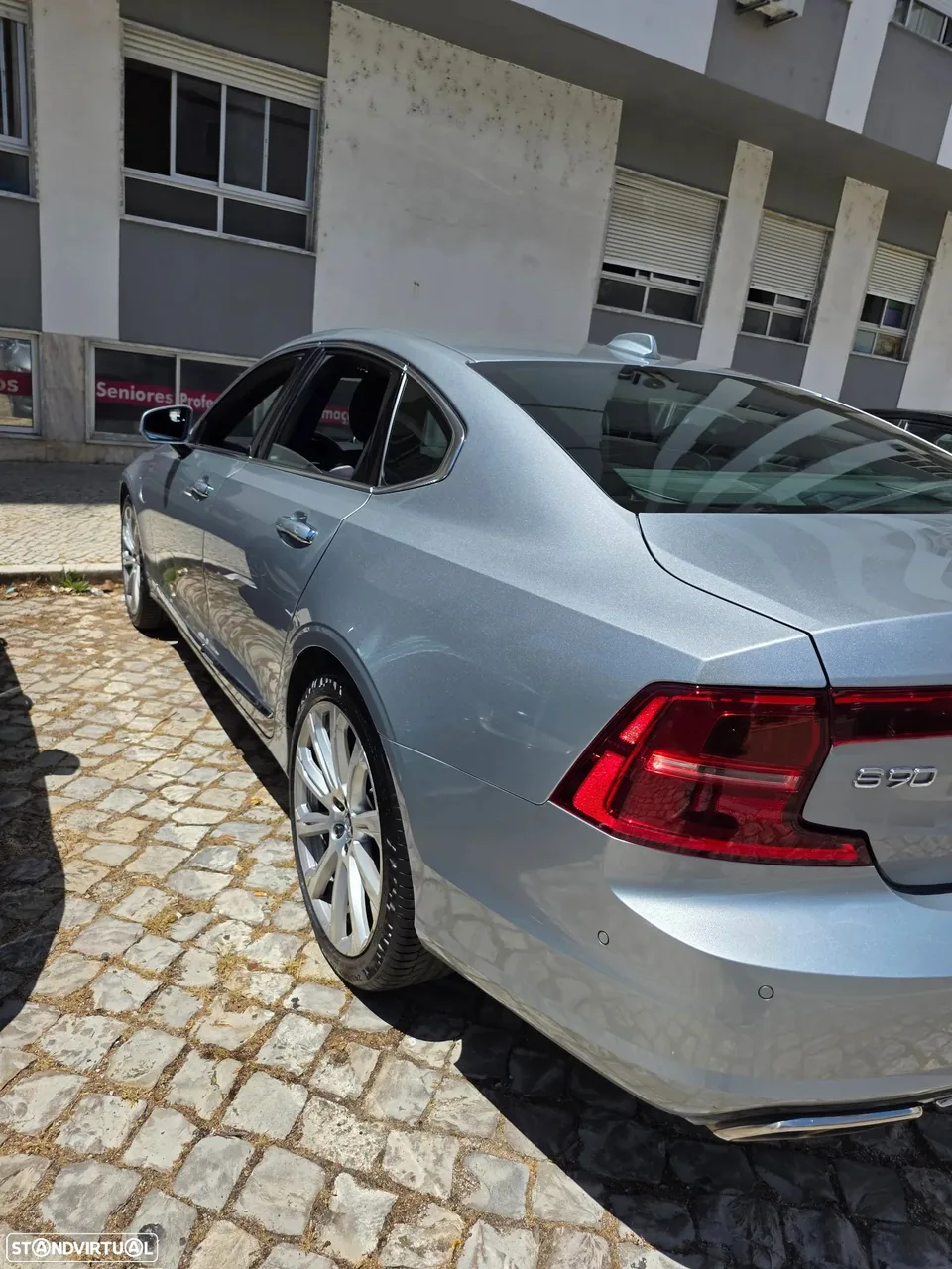 Volvo S90