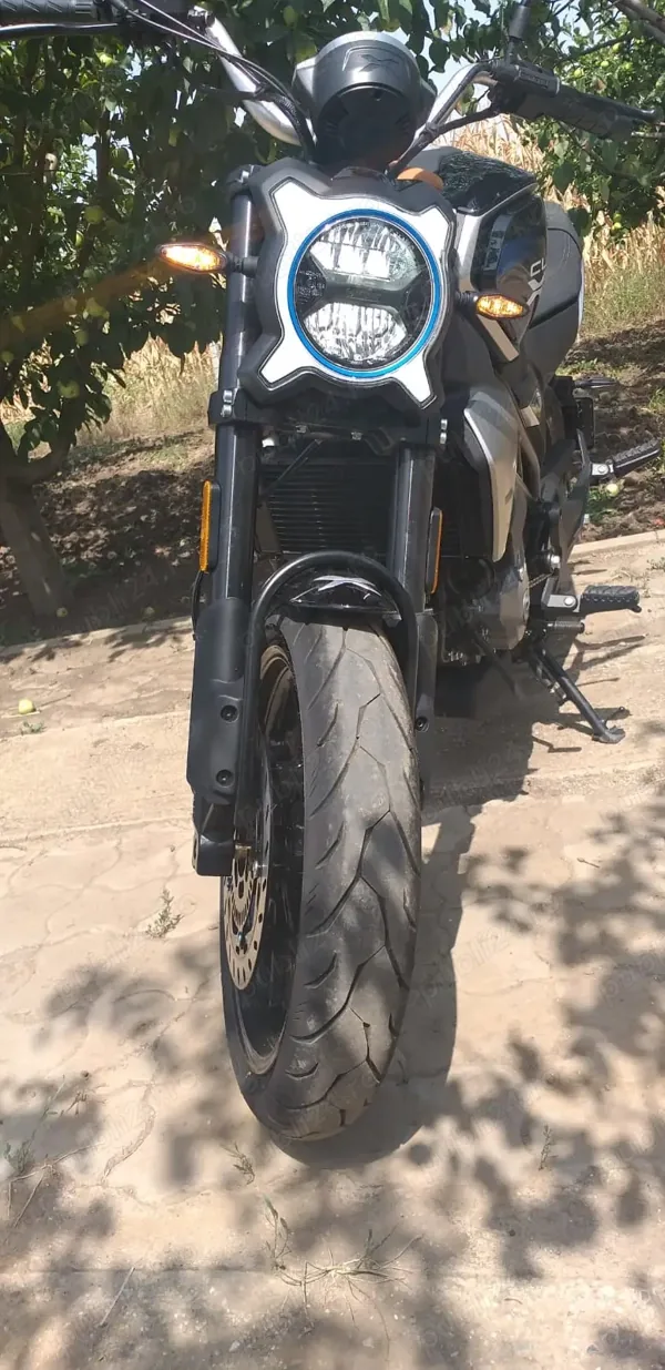 Motocicleta CFMOTO 300 CL-X Heritage, in stare perfecta !