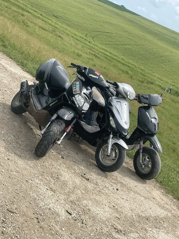 vand scuter aprillia sau la schimb